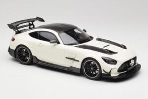 Mercedes AMG GT C190 Black Series Designo Diamond Biały Metallic Minichamps 1:18 155032022 Metal — zdjęcie 4 z 6