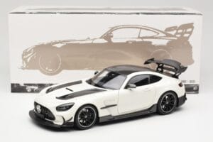 Mercedes AMG GT C190 Black Series Diamond White Metallic Minichamps 1:18 110032020 Metal — zdjęcie 8 z 8