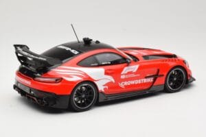 Mercedes AMG GT C190 Black Series Safety Car F1 2022 Minichamps 1:18 155032090 Metal — zdjęcie 2 z 6