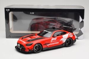 Mercedes AMG GT C190 Black Series Safety Car F1 2022 Minichamps 1:18 155032090 Metal — zdjęcie 6 z 6