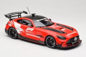 Mercedes AMG GT C190 Black Series Safety Car F1 2024 Minichamps 1:18 110032090 Metal — zdjęcie 6 z 8