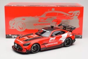 Mercedes AMG GT C190 Black Series Safety Car F1 2024 Minichamps 1:18 110032090 Metal — zdjęcie 8 z 8