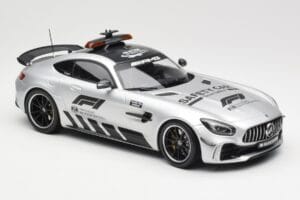 Mercedes AMG GT R C190 Safety Car F1 2019 Minichamps 1:18 155036090 Metal — zdjęcie 4 z 6