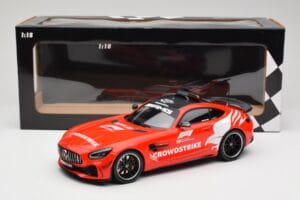 Mercedes AMG GT R C190 Safety Car F1 2021 Minichamps 1:18 155036095 Metal — zdjęcie 6 z 6