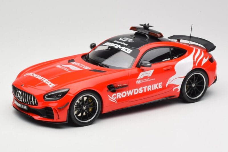 Mercedes AMG GT R C190 Safety Car F1 2021 Minichamps 1:18 155036095 Metal