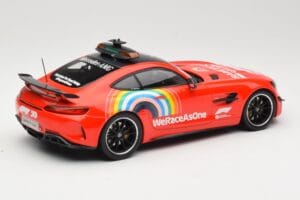 Mercedes AMG GT R C190 Safety Car F1 Mugello GP 2020 Minichamps 1:18 155036094 Metal — zdjęcie 2 z 6