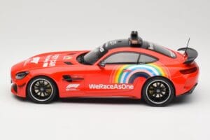 Mercedes AMG GT R C190 Safety Car F1 Mugello GP 2020 Minichamps 1:18 155036094 Metal — zdjęcie 3 z 6