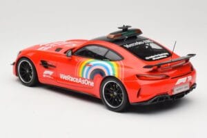 Mercedes AMG GT R C190 Safety Car F1 Mugello GP 2020 Minichamps 1:18 155036094 Metal — zdjęcie 5 z 6