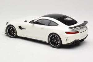 Mercedes AMG GT R C190 Biały Metalik Minichamps 1:18 155036028 Metal — zdjęcie 5 z 6