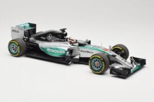 Mercedes AMG Petronas W06 Hybrid #44 L. Hamilton F1 World Champion 2015 Minichamps 1:18 186150044 Metal — zdjęcie 4 z 6