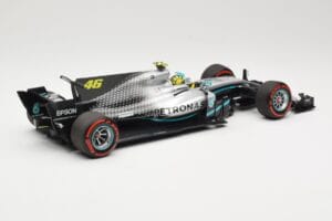 Mercedes AMG Petronas W08 V. Rossi Ride Swap Valencia December 2019 Minichamps 1:18 110191746 Metal — zdjęcie 2 z 6