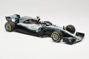 Mercedes AMG Petronas W09 #77 V. Bottas F1 2018 Minichamps 1:18 110180077 Metal — zdjęcie 4 z 6