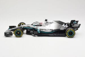 Mercedes AMG Petronas W10 #44 L. Hamilton Winner Chinese GP 2019 Minichamps 1:18 110190344 Metal — zdjęcie 3 z 6