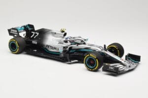 Mercedes AMG Petronas W10 #77 V. Bottas Winner USA GP 2019 Minichamps 1:18 110191877 Metal — zdjęcie 4 z 6