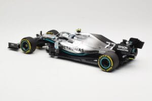 Mercedes AMG Petronas W10 #77 V. Bottas Winner USA GP 2019 Minichamps 1:18 110191877 Metal — zdjęcie 5 z 6
