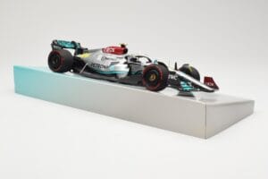 Mercedes AMG Petronas W13 E Performance #44 L. Hamilton 2022 Minichamps 1:18 113220044 Metal — zdjęcie 4 z 6