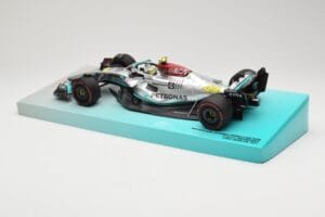 Mercedes AMG Petronas W13 E Performance #44 L. Hamilton 2022 Minichamps 1:18 113220044 Metal — zdjęcie 5 z 6