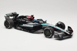 Mercedes AMG Petronas W15 E Performance #63 G. Russell Winner Austrian GP 2024 Minichamps 1:18 110241163 Metal — zdjęcie 4 z 6