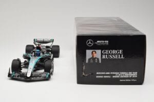 Mercedes AMG Petronas W15 E Performance #63 G. Russell Winner Austrian GP 2024 Minichamps 1:18 110241163 Metal — zdjęcie 6 z 6
