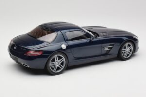 Mercedes SLS AMG C197 Blue Metallic Minichamps 1:18 180039021 Metal — zdjęcie 3 z 8
