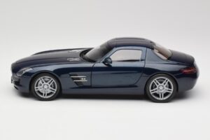 Mercedes SLS AMG C197 Blue Metallic Minichamps 1:18 180039021 Metal — zdjęcie 4 z 8