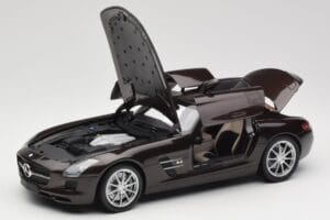 Mercedes AMG SLS C197 Brown Metallic Minichamps 1:18 100039028 Metal — zdjęcie 2 z 8
