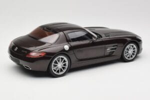 Mercedes AMG SLS C197 Brown Metallic Minichamps 1:18 100039028 Metal — zdjęcie 3 z 8