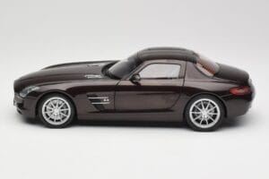 Mercedes AMG SLS C197 Brown Metallic Minichamps 1:18 100039028 Metal — zdjęcie 4 z 8