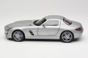Mercedes AMG SLS C197 Grey Metallic Minichamps 1:18 100039025 Metal — zdjęcie 4 z 8