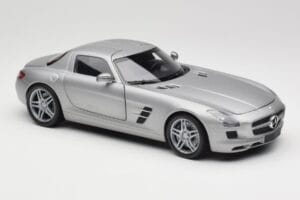 Mercedes AMG SLS C197 Grey Metallic Minichamps 1:18 100039025 Metal — zdjęcie 6 z 8