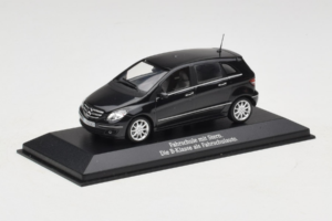 Mercedes B-Class W245 Szkoła Jazdy Czarny Minichamps 1:43 MB005 Metal — zdjęcie 2 z 4