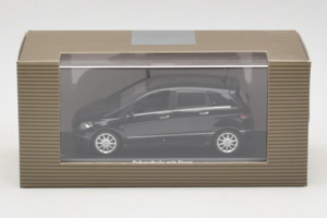 Mercedes B-Class W245 Szkoła Jazdy Czarny Minichamps 1:43 MB005 Metal — zdjęcie 4 z 4