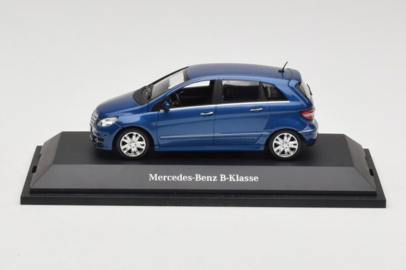 Mercedes B-Class W245 Lotus Blue Metallic Minichamps 1:43 B66962407 Metal