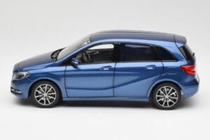 Mercedes B-Class W246 Lotus Niebieski Metalik Norev 1:18 B66961410 Metal — zdjęcie 4 z 8