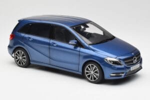 Mercedes B-Class W246 Lotus Niebieski Metalik Norev 1:18 B66961410 Metal — zdjęcie 6 z 8