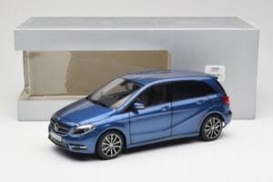 Mercedes B-Class W246 Lotus Niebieski Metalik Norev 1:18 B66961410 Metal — zdjęcie 8 z 8