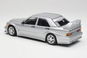 Mercedes 190E W201 2.5-16 EVO 2 Astral Srebrny Metallic Minichamps 1:18 155036101 Metal — zdjęcie 5 z 6