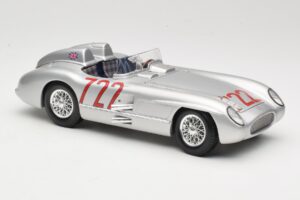 Mercedes 300 SLR W196S #722 S. Moss / D. Jenkinson Mille Miglia Winner 1955 Maisto 1:18 536887 Metal — zdjęcie 6 z 8