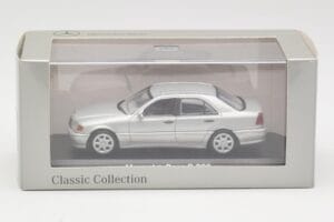 Mercedes C 200 W202 Iridium Silver Minichamps 1:43 B66040488 Metal — zdjęcie 4 z 4