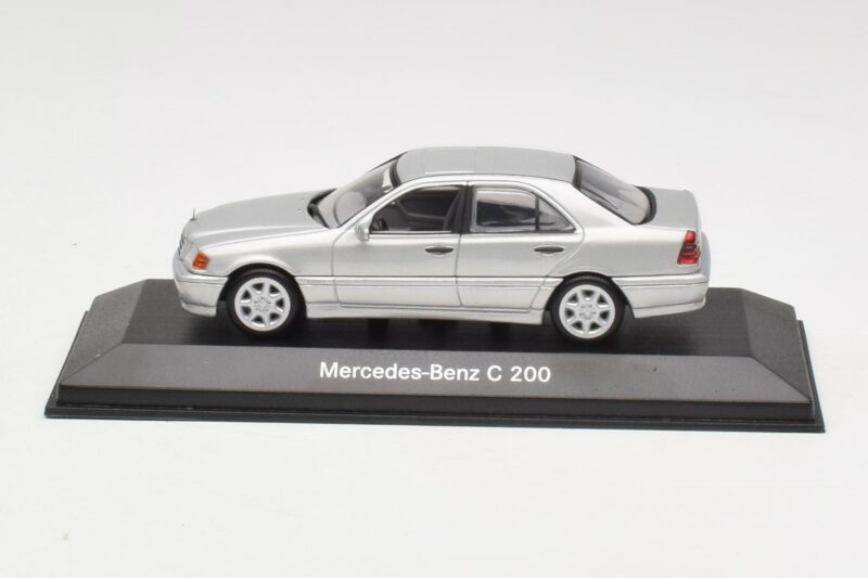 Mercedes C 200 W202 Iridium Silver Minichamps 1:43 B66040488 Metal