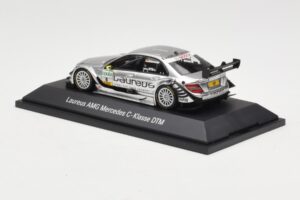 Mercedes C-Class C204 #8 R. Schumacher HWA DTM 2010 Minichamps 1:43 B66961414 Metal — zdjęcie 3 z 4