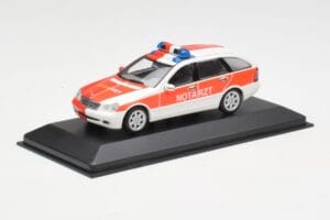 Mercedes C-Class S203 Notarzt Minichamps 1:43 430030190 Metal — zdjęcie 2 z 4