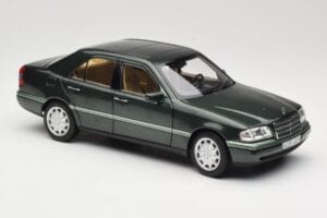Mercedes C-Class W202 Malachite Green Norev 1:18 183372 Metal — zdjęcie 4 z 8