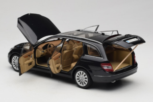 Mercedes C-Class W204 Estate Obsidian Black AUTOart 1:18 B66962349 Metal — zdjęcie 5 z 8