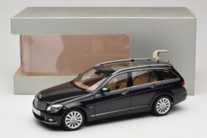 Mercedes C-Class W204 Estate Obsidian Black AUTOart 1:18 B66962349 Metal — zdjęcie 8 z 8