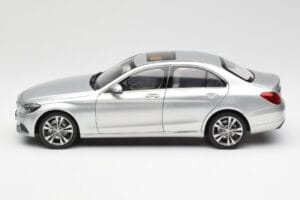 Mercedes C-Class W205 Iridium Srebrny Metalik Norev 1:18 B66960253 Metal — zdjęcie 4 z 8
