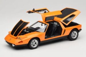 Mercedes C111 II White Autumn Metallic Norev 1:18 183050 Metal — zdjęcie 2 z 10