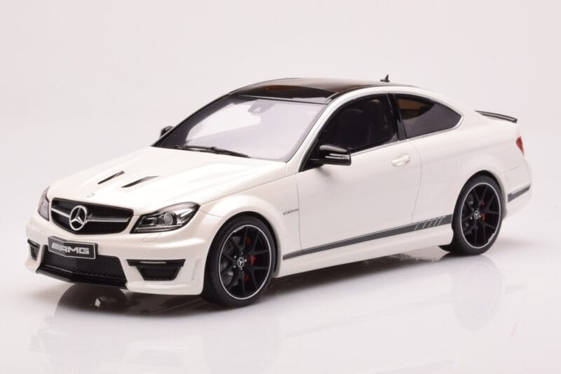 Mercedes AMG C63 W204 Edition 507 Biały GT Spirit 1:18 GT899 Żywica