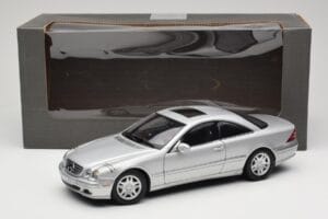Mercedes CL 500 C215 Srebrny AUTOart 1:18 B66962152 Metal — zdjęcie 8 z 8