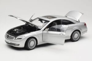 Mercedes CL-Class C216 Srebrny AUTOart 1:18 76164 Metal — zdjęcie 2 z 8